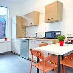 Ring-apartments Orange - 2 Og - Zentrale 1-sz Wohnung, Bis 4 Apartmán