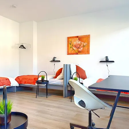 Ring-apartments Orange - 2 Og - Zentrale 1-sz Wohnung, Bis 4 شقة *