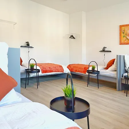Ring-apartments Orange - 2 Og - Zentrale 1-sz Wohnung, Bis 4