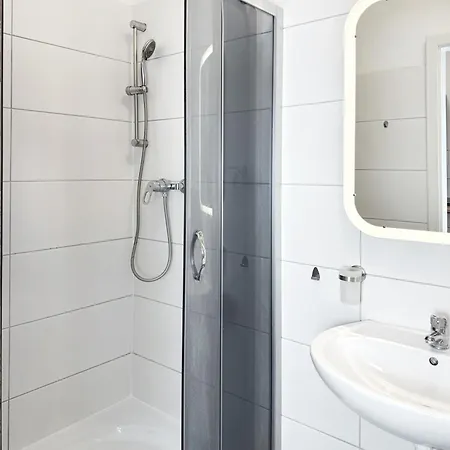 Ring-apartments Orange - 2 Og - Zentrale 1-sz Wohnung, Bis 4